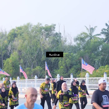 Runner Photo 7118956