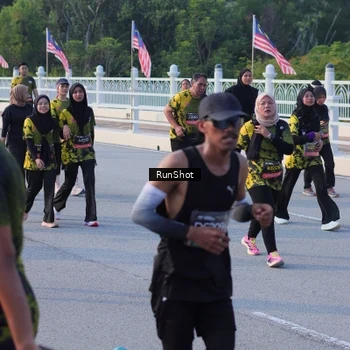 Runner Photo 7118969