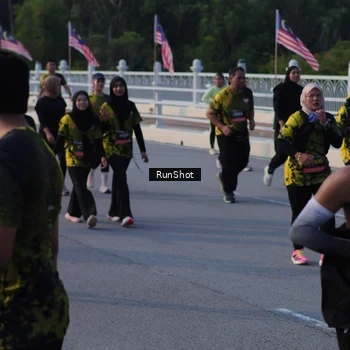 Runner Photo 7118972