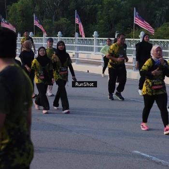 Runner Photo 7118975