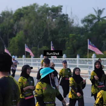 Runner Photo 7119000