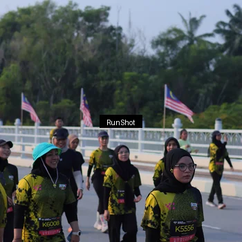 Runner Photo 7119001