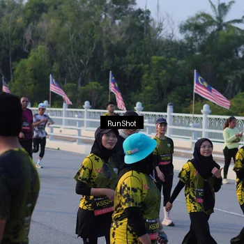 Runner Photo 7119003