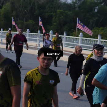 Runner Photo 7119023