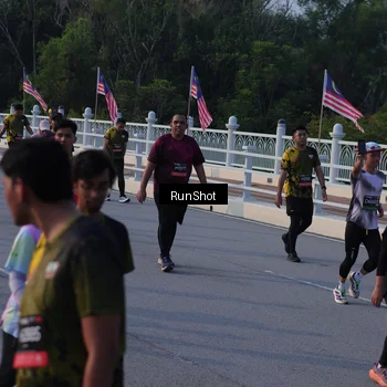 Runner Photo 7119036