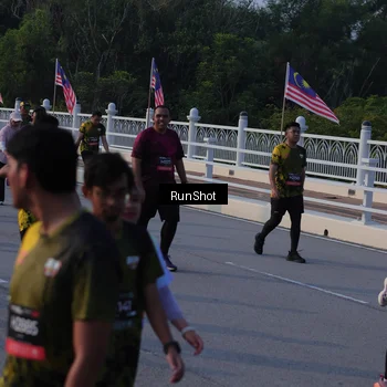 Runner Photo 7119041