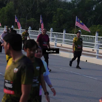 Runner Photo 7119051