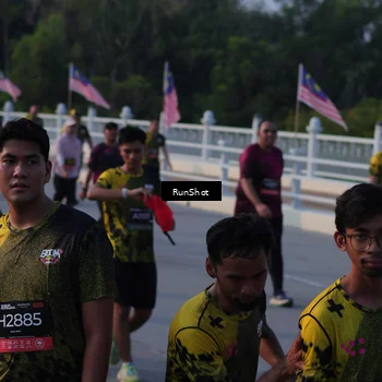 Runner Photo 7119055
