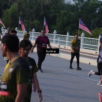 Runner Photo 7119058