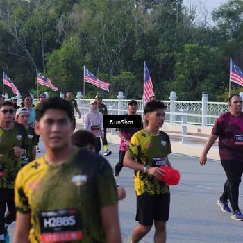 Runner Photo 7119060