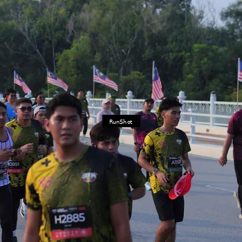 Runner Photo 7119062