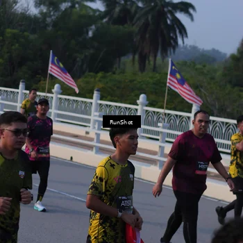Runner Photo 7119080