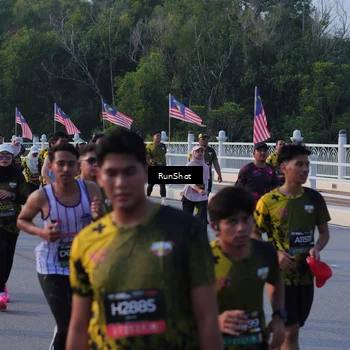 Runner Photo 7119084