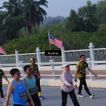 Runner Photo 7119110