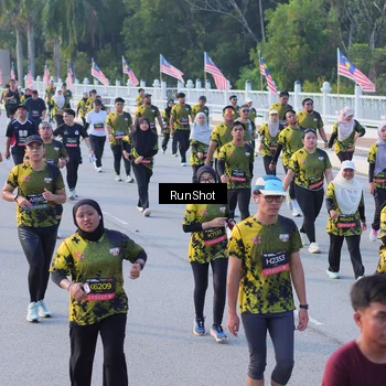 Runner Photo 7119134