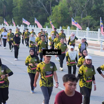 Runner Photo 7119137