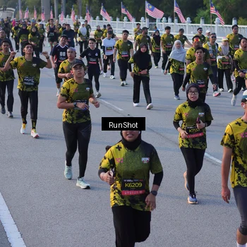 Runner Photo 7119141
