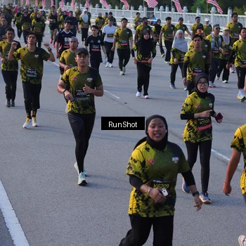 Runner Photo 7119147