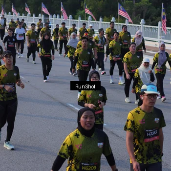 Runner Photo 7119149