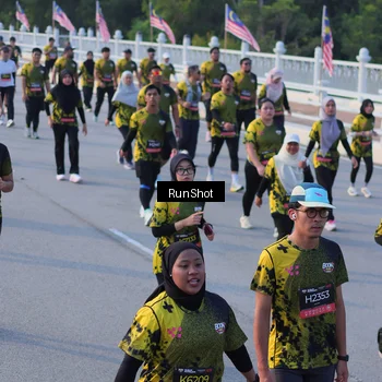 Runner Photo 7119150