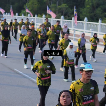 Runner Photo 7119155