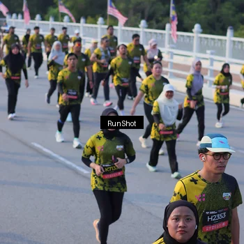 Runner Photo 7119156