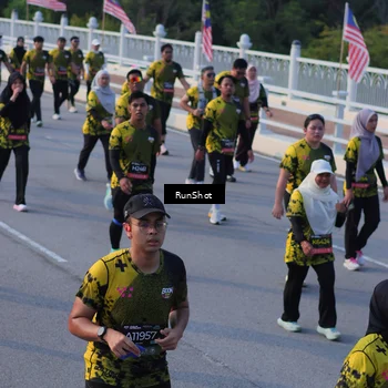 Runner Photo 7119171