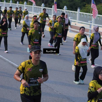 Runner Photo 7119174