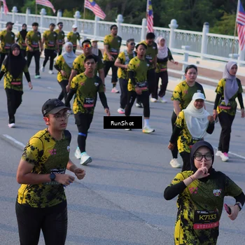 Runner Photo 7119175