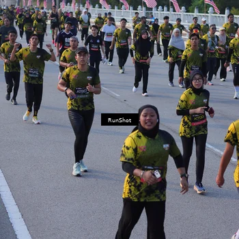 Runner Photo 7119177