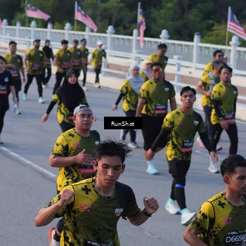 Runner Photo 7119189