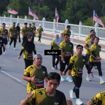 Runner Photo 7119190