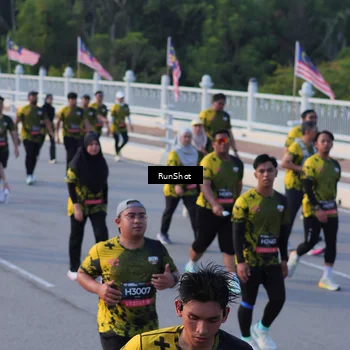 Runner Photo 7119196