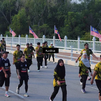 Runner Photo 7119213
