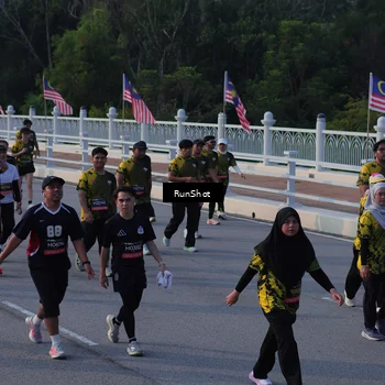 Runner Photo 7119215