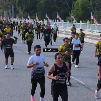 Runner Photo 7119236