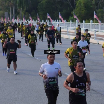 Runner Photo 7119240