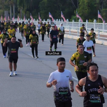 Runner Photo 7119242