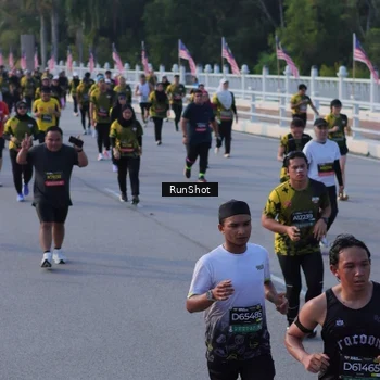 Runner Photo 7119243