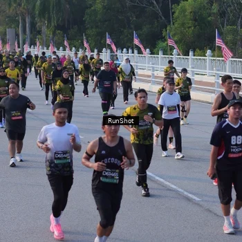 Runner Photo 7119244