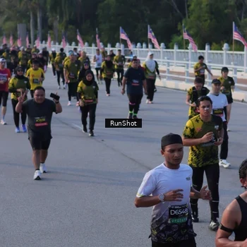 Runner Photo 7119245
