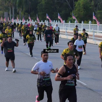 Runner Photo 7119247