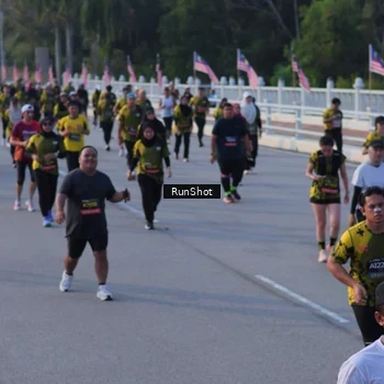 Runner Photo 7119250