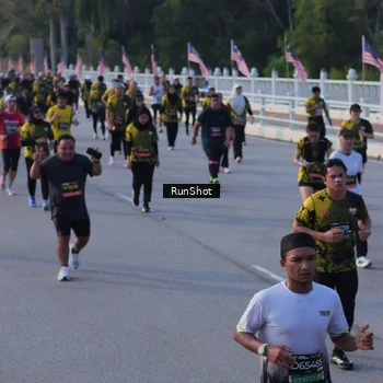 Runner Photo 7119253