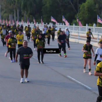 Runner Photo 7119273