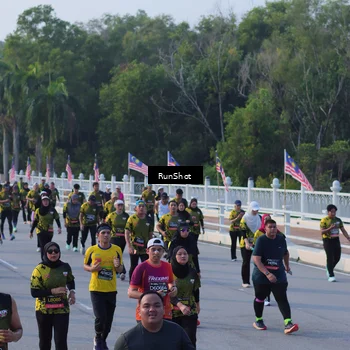 Runner Photo 7119277