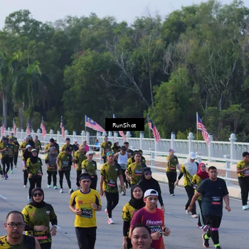 Runner Photo 7119285