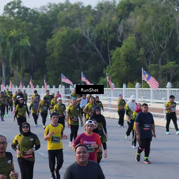 Runner Photo 7119288