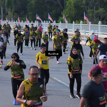 Runner Photo 7119297