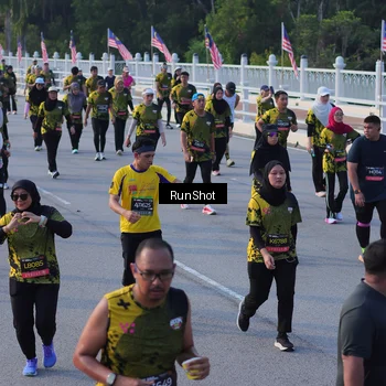Runner Photo 7119299